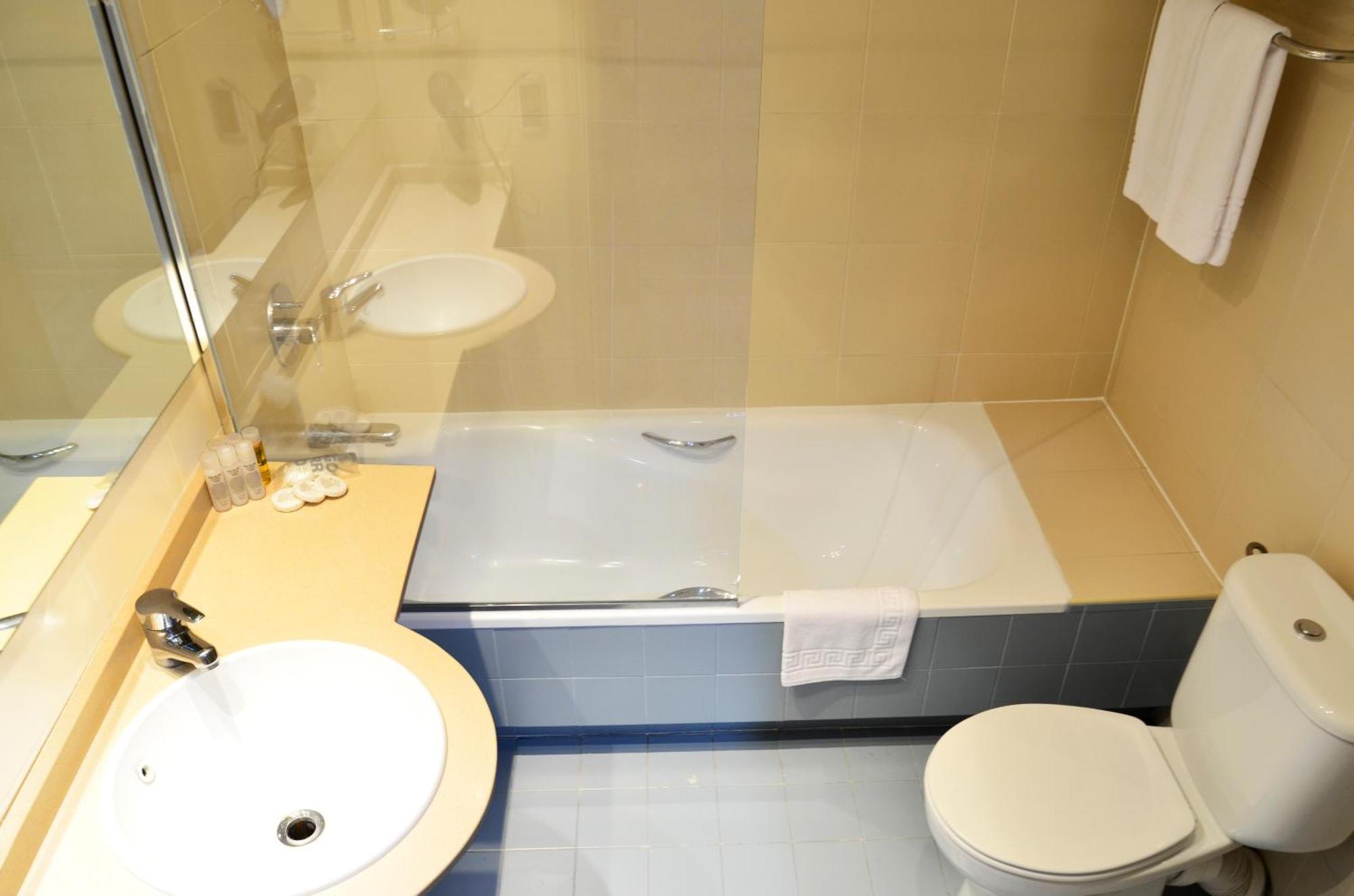 Hotel Terranova Pas De La Casa Dış mekan fotoğraf